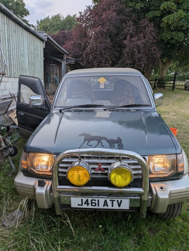 Mitsubishi pajero automatic - mitsubishi,