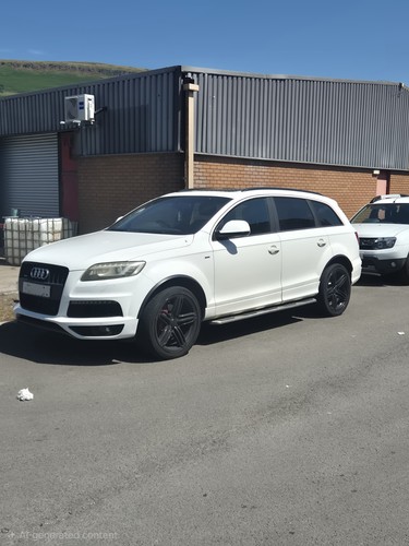 White audi sline quattro - white,